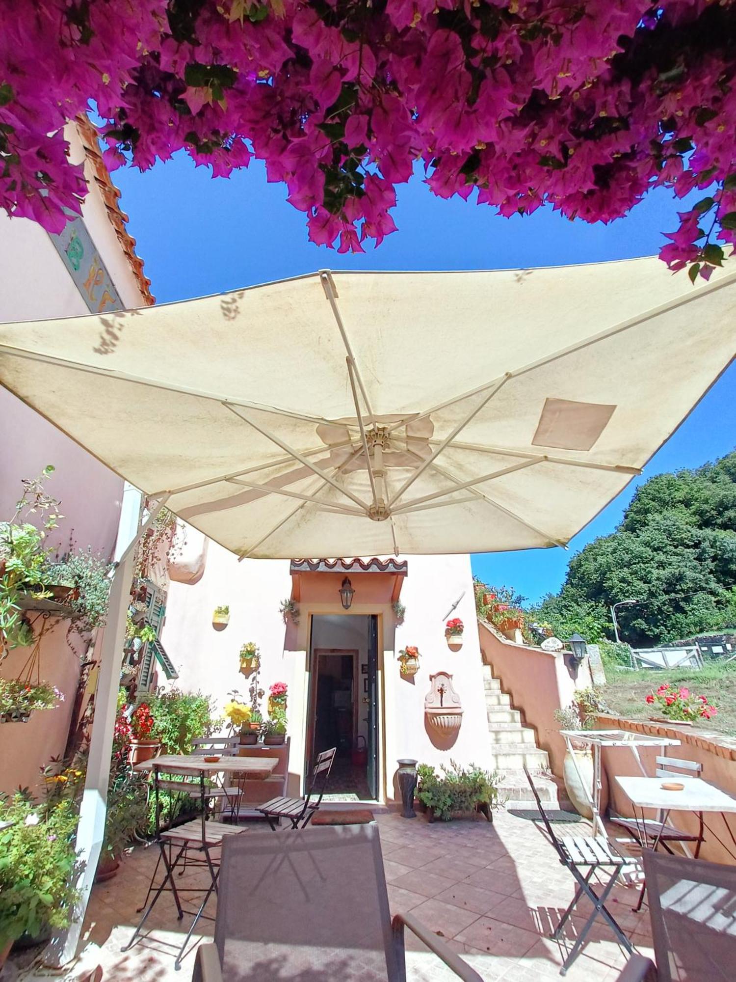 B&B Il Girasole Finale Ligure Luaran gambar